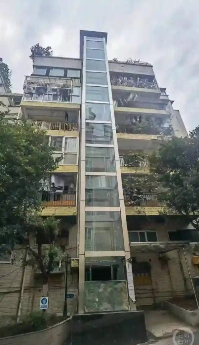 幸福生活一键直达”！重庆推进老旧小区加装电梯5700余部
