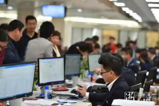 网上办 多点办 委托办 公积金窗口优化服务提速增效