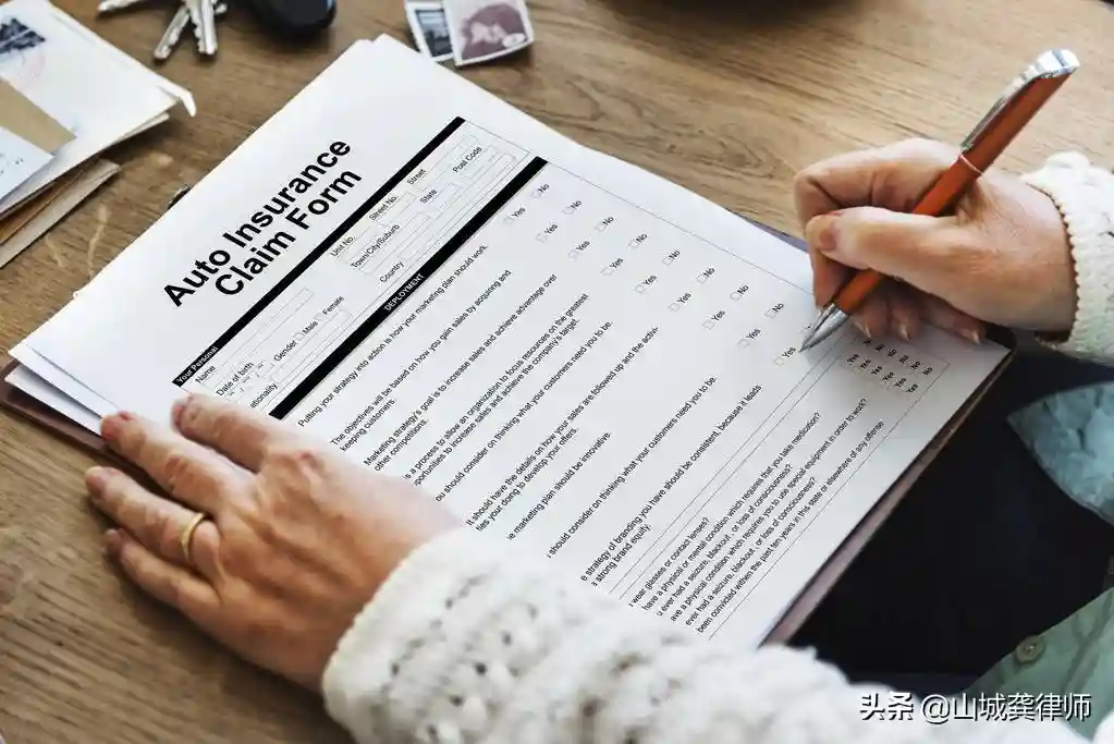 劳动争议仲裁申请书（最详细模板）